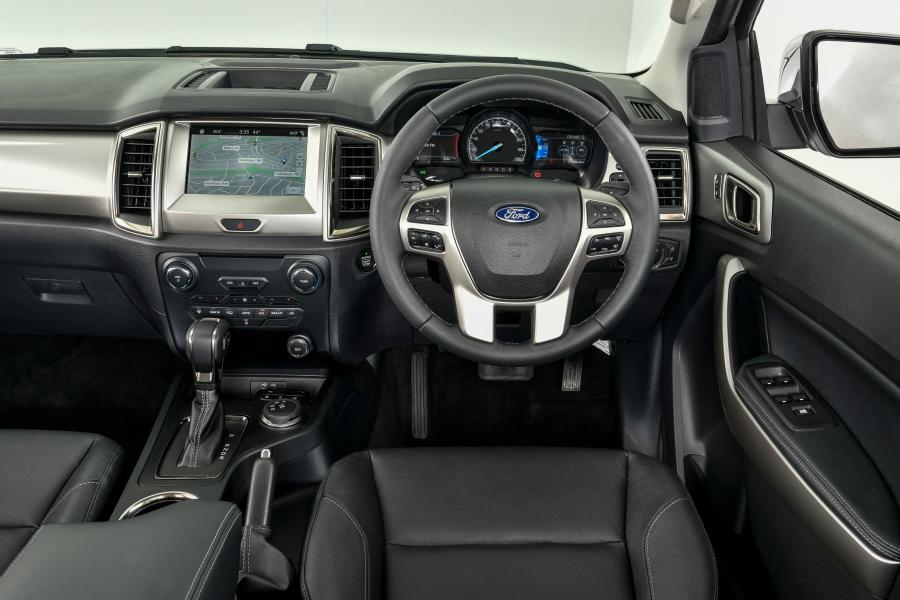 Торпедо Ford Everest XLT 2019 года  (ZA) (фото 34 из 40)